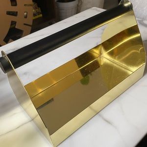 Letter/mail tray